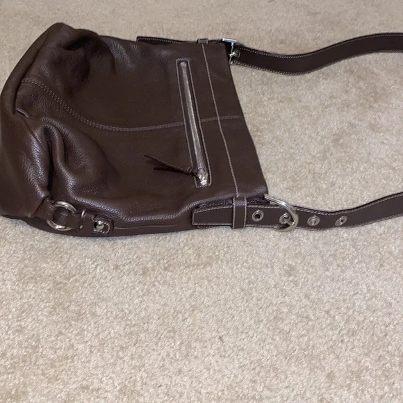 Coach Brown Leather Shoulder Bag with Hobo Silhouette - Picture 13 of 16